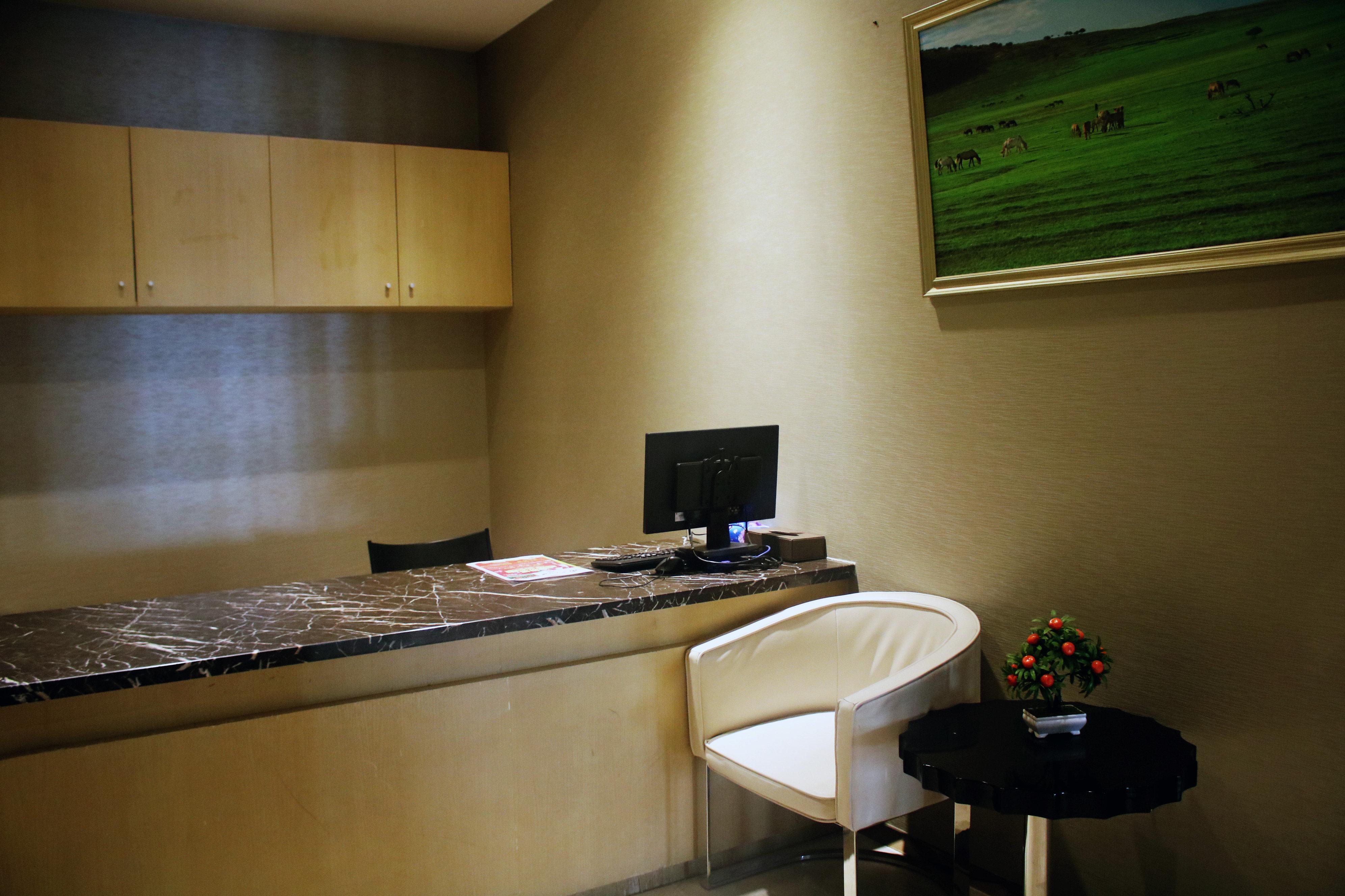 Holiday Inn&Suites Hulunbuir Bagian luar foto
