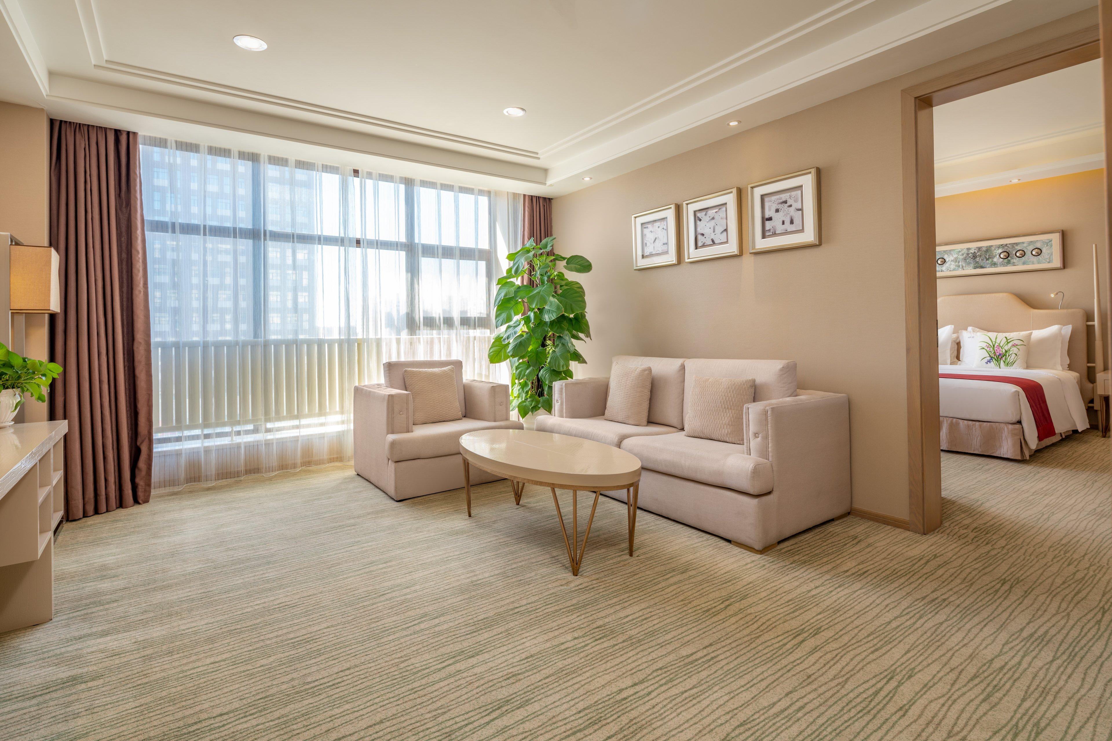 Holiday Inn&Suites Hulunbuir Bagian luar foto