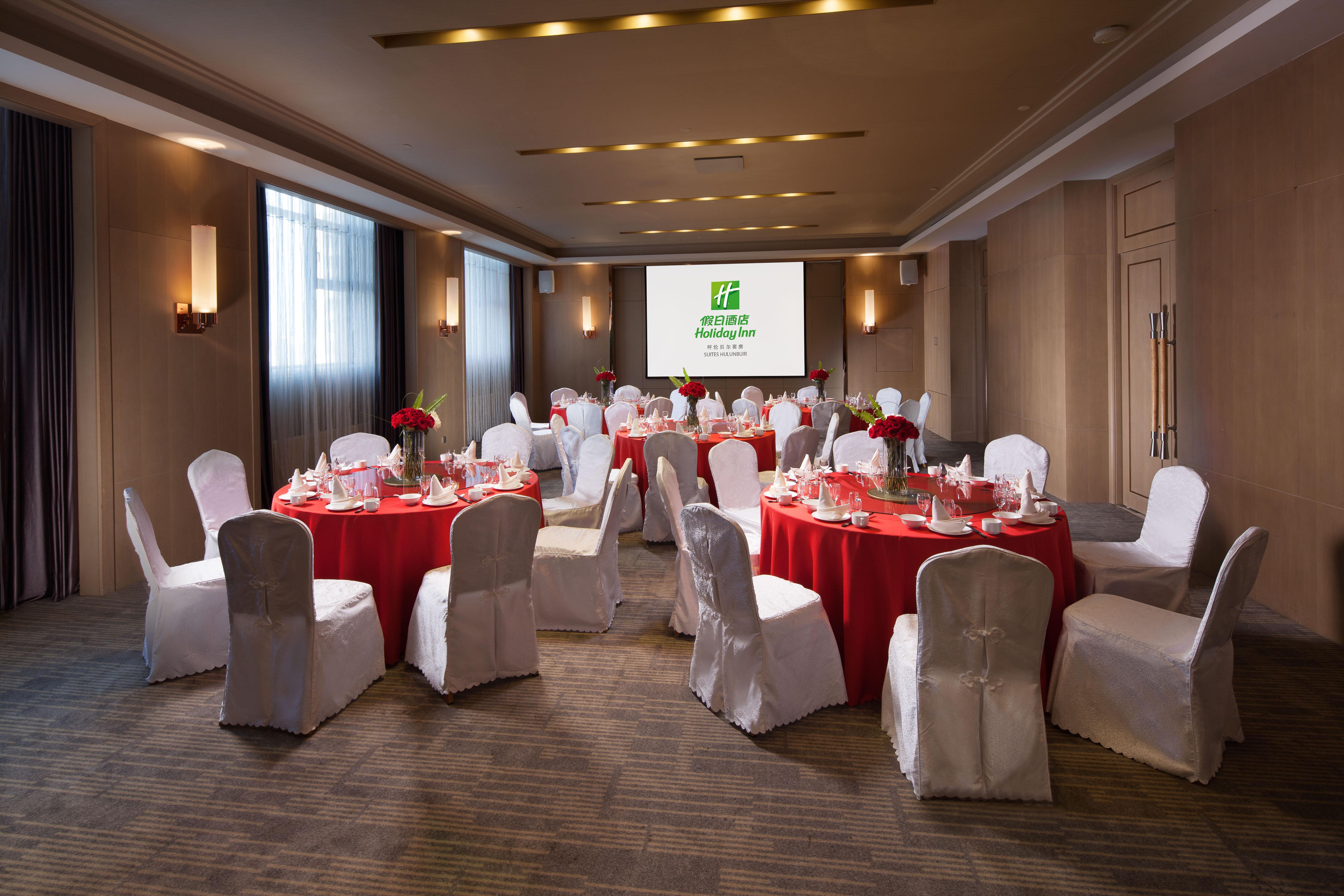 Holiday Inn&Suites Hulunbuir Bagian luar foto