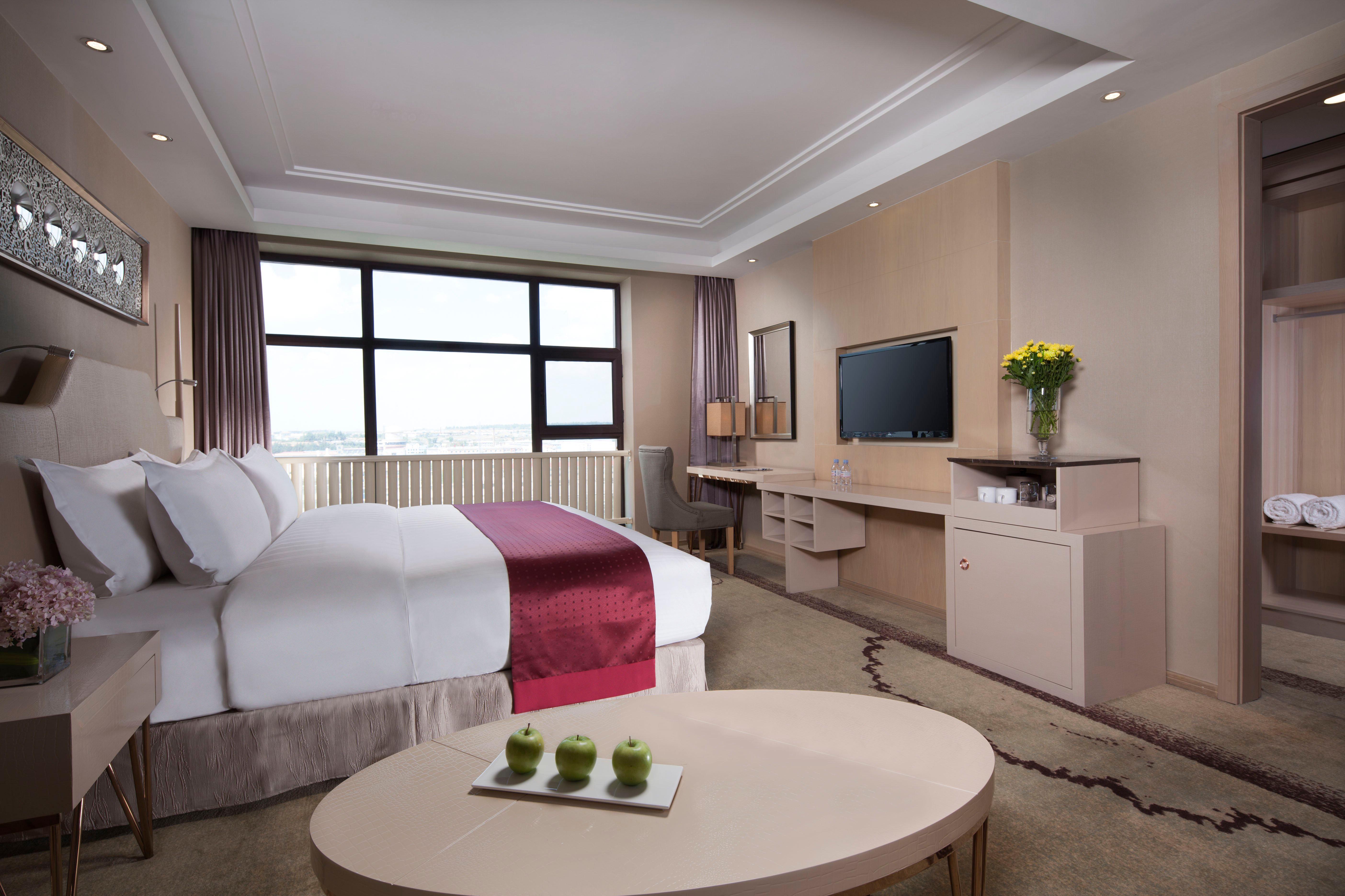 Holiday Inn&Suites Hulunbuir Bagian luar foto